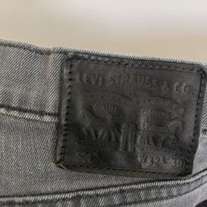 Levi's 504 gray jeans 32x30
